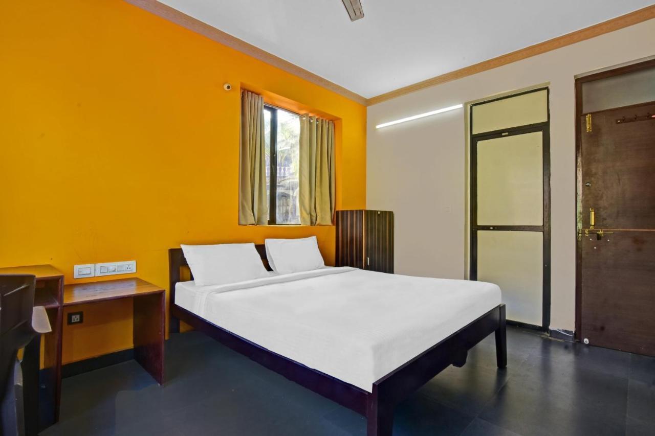 Capital O 85357 Hotel Sai Datta 卡兰古特 外观 照片