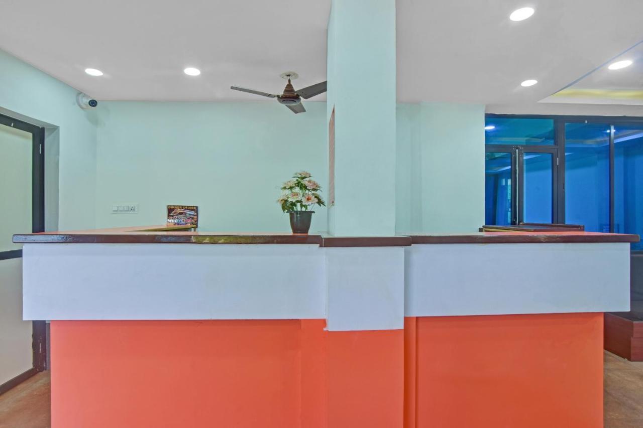Capital O 85357 Hotel Sai Datta 卡兰古特 外观 照片