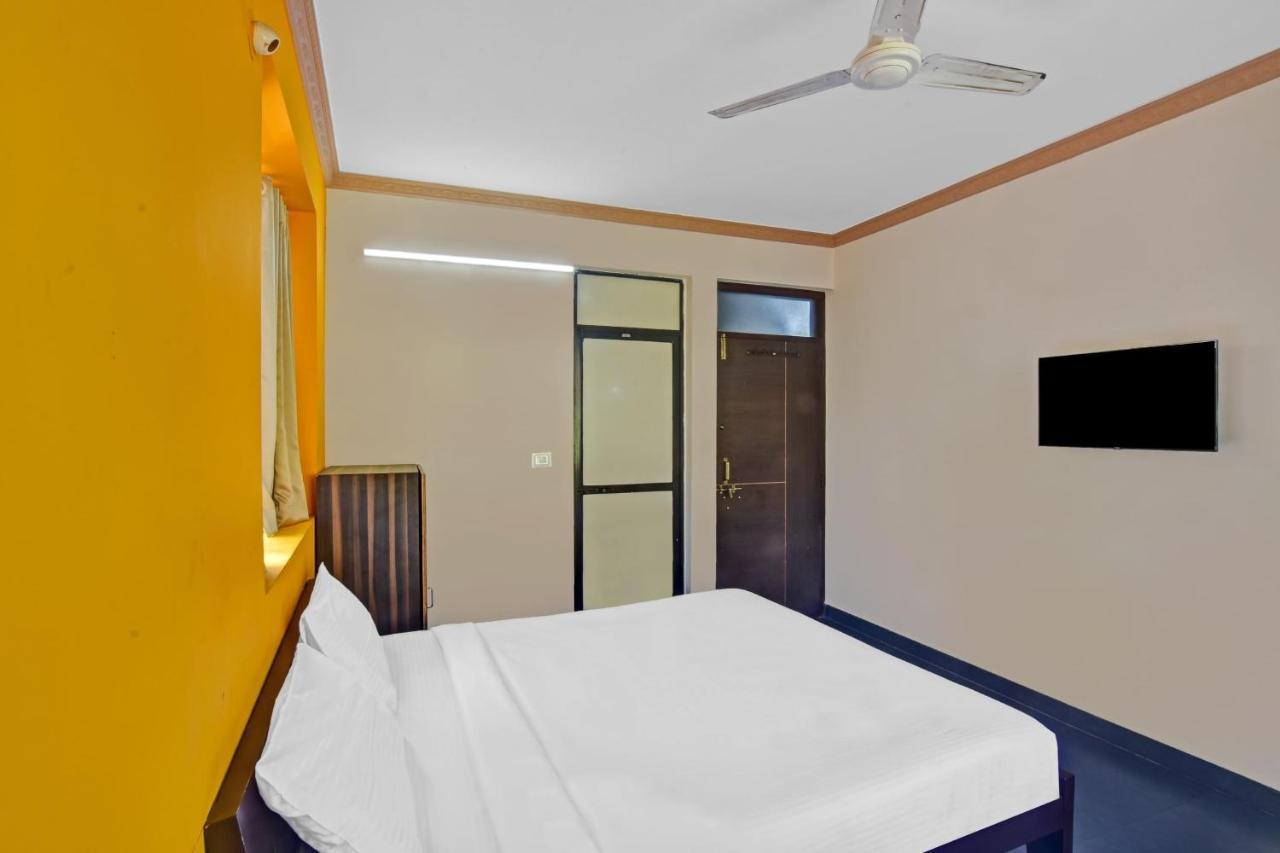 Capital O 85357 Hotel Sai Datta 卡兰古特 外观 照片
